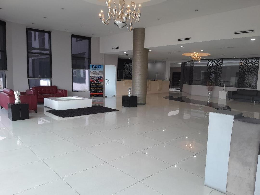 Regent Star Hotel Piarco Kültér fotó