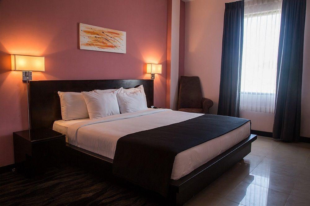Regent Star Hotel Piarco Kültér fotó